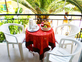 VALENA ROOMS NIDRI LEFKADA - Ενοικιαζόμενα Δωμάτια ΒΑΛΕΝΑ Νυδρί Λευκάδα