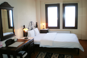 ΞΕΝΟΔΟΧΕΙΑ ΛΙΜΝΗ ΠΛΑΣΤΗΡΑ, ΦΘΗΝΑ ΔΩΜΑΤΙΑ ΜΕ ΤΖΑΚΙ, ΠΡΟΣΦΟΡΕΣ ΞΕΝΟΔΟΧΕΙΩΝ ΛΙΜΝΗ ΠΛΑΣΤΗΡΑ, ΤΙΜΕΣ ΔΩΜΑΤΙΩΝ ΚΑΡΔΙΤΣΑ